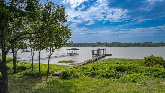 2858 Waters Edge, Quinlan, TX 75474