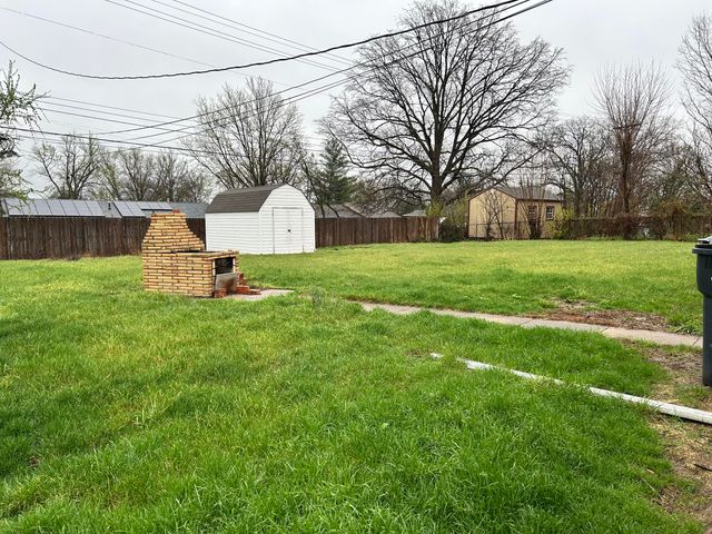 309 W LESLIE LN, Columbia, MO 65202