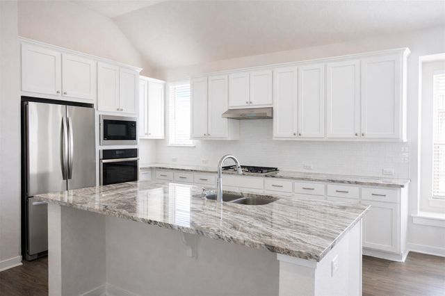 155 Rosebush DR, Liberty Hill, TX 78642