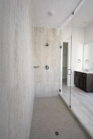 155 Rosebush DR, Liberty Hill, TX 78642