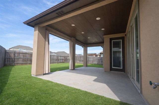 155 Rosebush DR, Liberty Hill, TX 78642