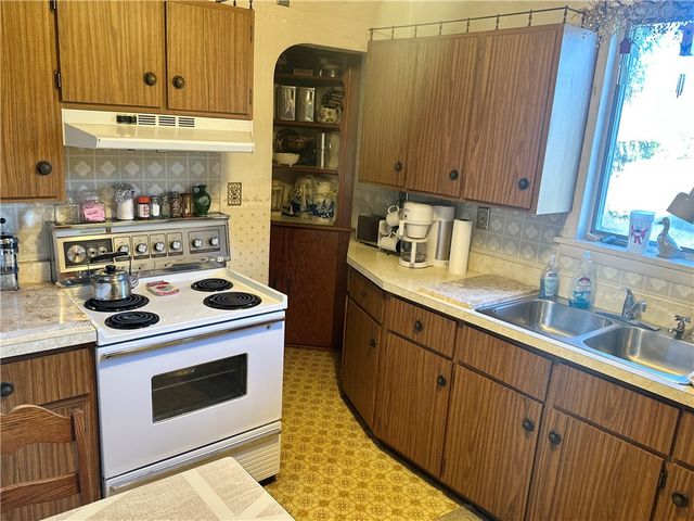 7817 National Pike, Menallen Twp, PA 15401