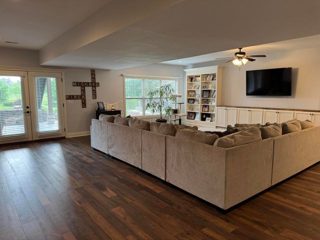 101 Kingston Drive, Georgetown, KY 40324