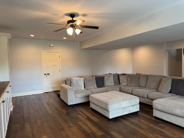 101 Kingston Drive, Georgetown, KY 40324
