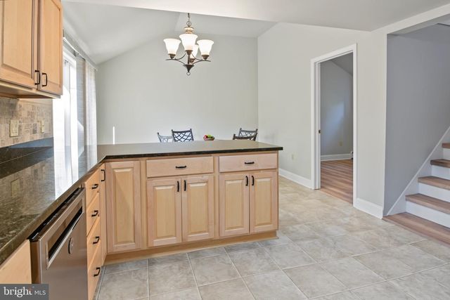 570 E CHERRY RD, Quakertown, PA 18951