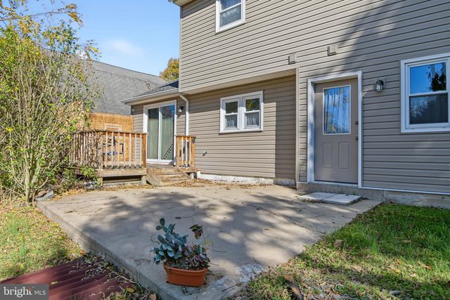 570 E CHERRY RD, Quakertown, PA 18951
