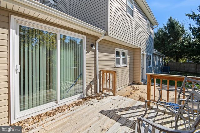 570 E CHERRY RD, Quakertown, PA 18951