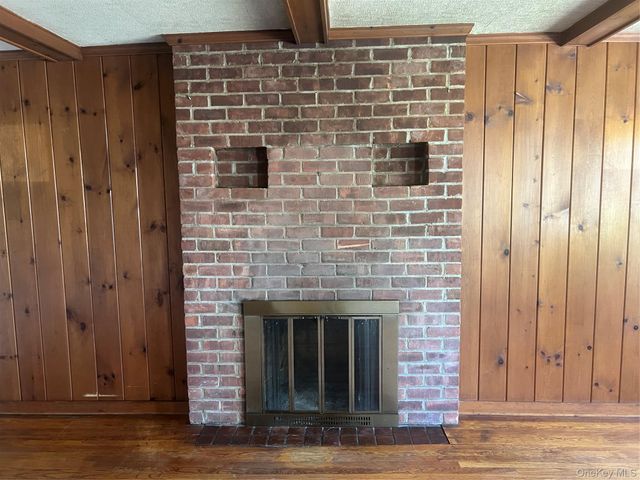 24 Purdue Road, Glen Cove, NY 11542