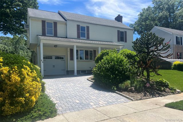 24 Purdue Road, Glen Cove, NY 11542