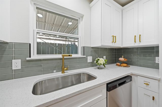 3716 Aurora Street, Haltom City, TX 76117