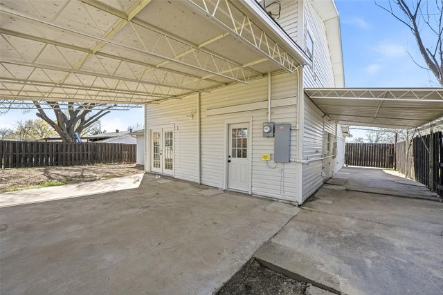 3716 Aurora Street, Haltom City, TX 76117