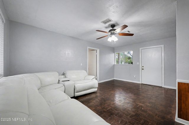 4233 ALDINGTON Drive, Jacksonville, FL 32210