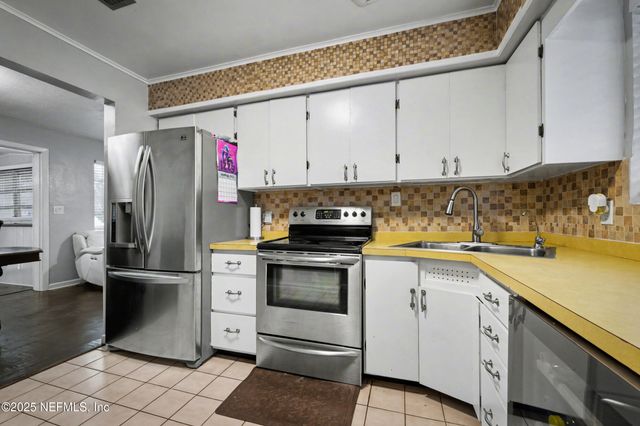 4233 ALDINGTON Drive, Jacksonville, FL 32210