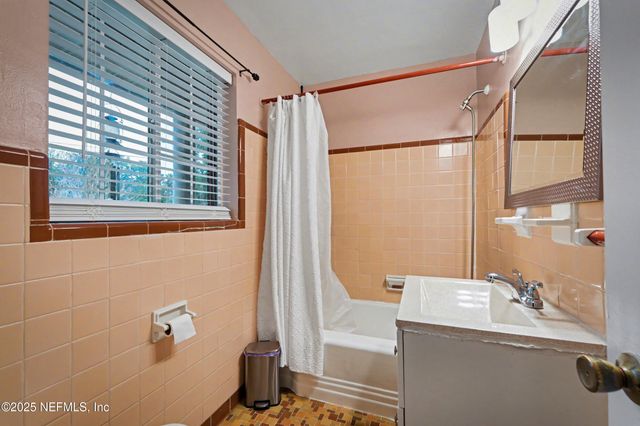 4233 ALDINGTON Drive, Jacksonville, FL 32210