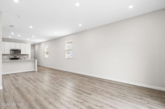 14698 CASHEW Avenue, Jacksonville, FL 32218