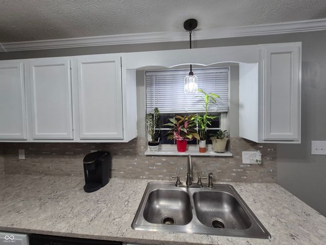 925 Mallory Parkway, Franklin, IN 46131