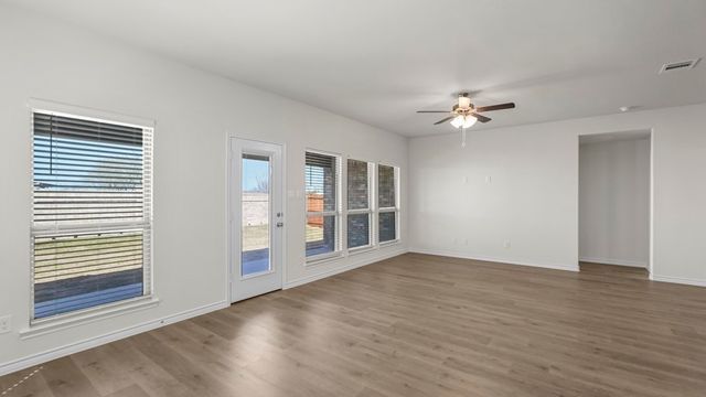 435 Epiphany Lane, Lavon, TX 75166