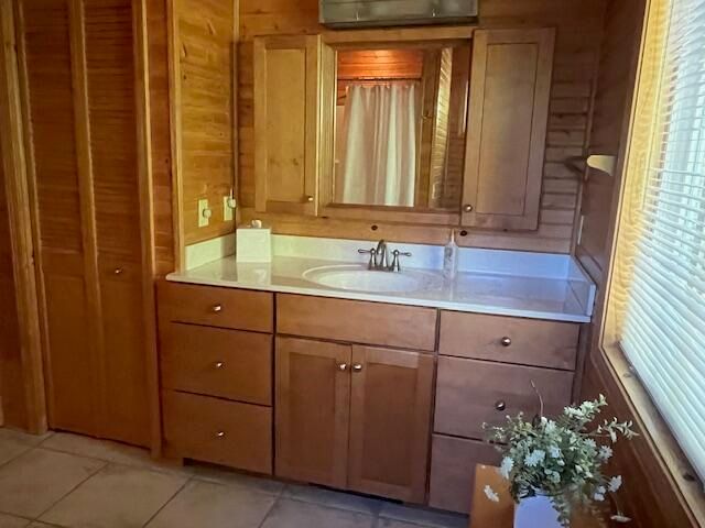 3199 S Lake Shore Drive, Bois Blanc, MI 49775