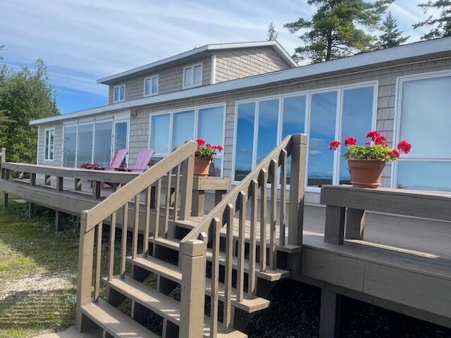 3199 S Lake Shore Drive, Bois Blanc, MI 49775