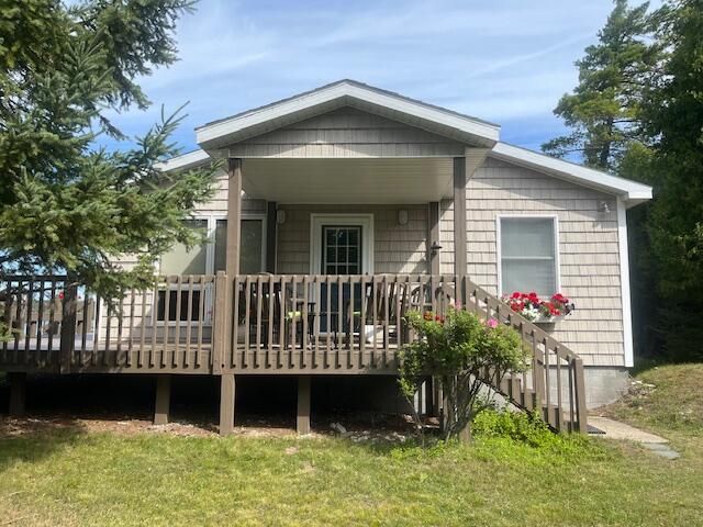 3199 S Lake Shore Drive, Bois Blanc, MI 49775