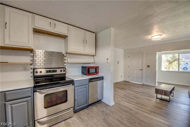 1112 SE 39th TER, Cape Coral, FL 33904