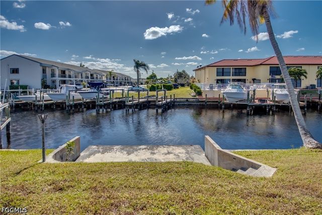 1112 SE 39th TER, Cape Coral, FL 33904