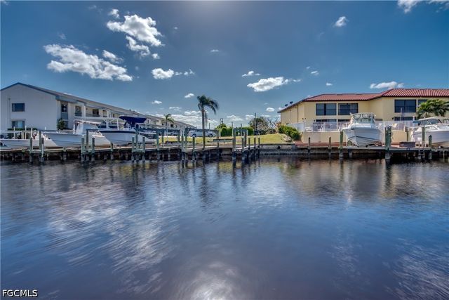 1112 SE 39th TER, Cape Coral, FL 33904
