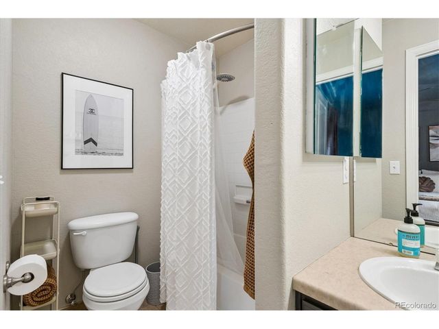 603 Hendee Ct, Erie, CO 80516