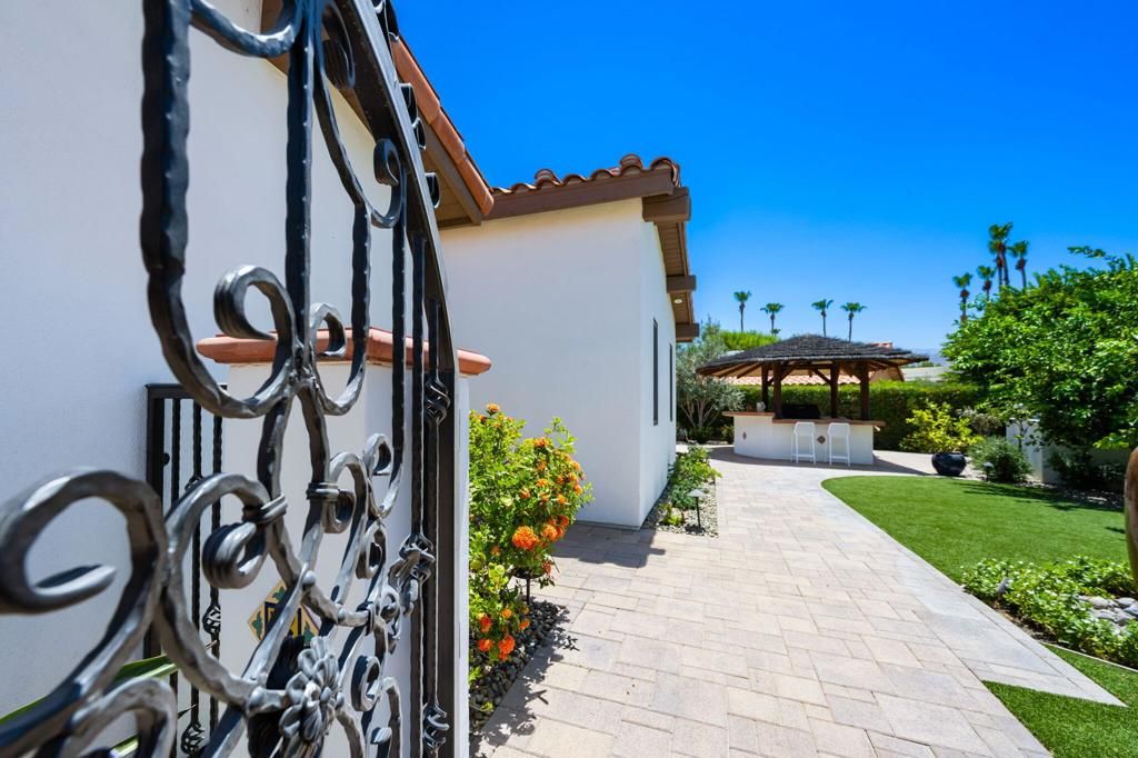 Image 3 of property listing at 48771 San Vicente Street, La Quinta, CA 92253