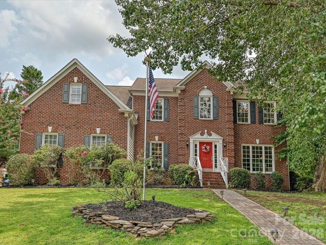 2805 Peverell Lane, Charlotte, NC 28270