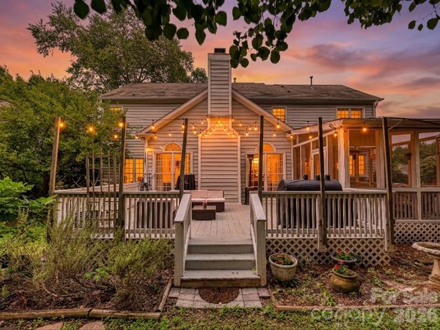 2805 Peverell Lane, Charlotte, NC 28270