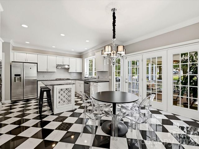2805 Peverell Lane, Charlotte, NC 28270