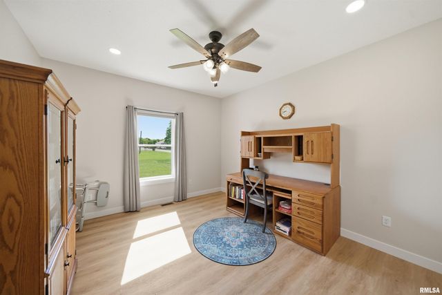 215 CYPRESS Point, Washington, IL 61571