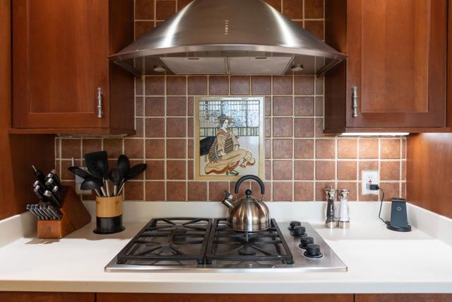 530 Rockaway Beach Avenue, Pacifica, CA 94044