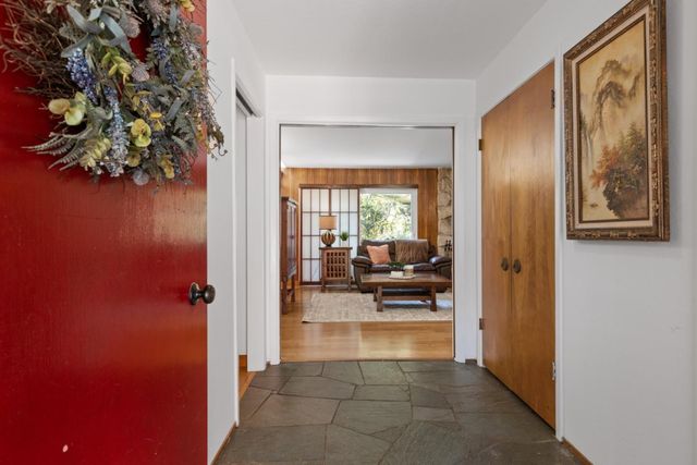 530 Rockaway Beach Avenue, Pacifica, CA 94044