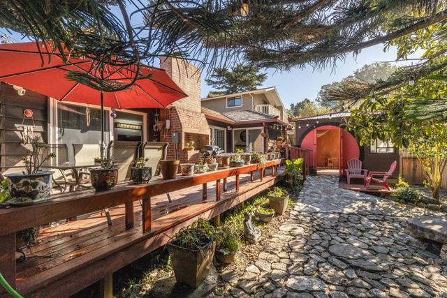 530 Rockaway Beach Avenue, Pacifica, CA 94044