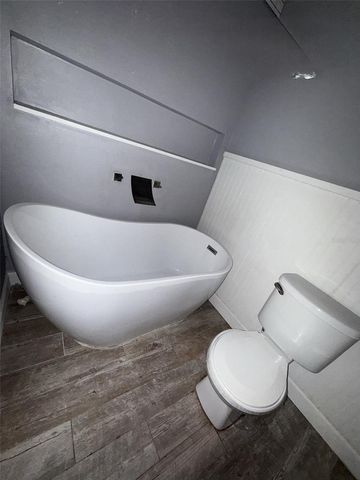 285 E LAKE STREET, Umatilla, FL 32784