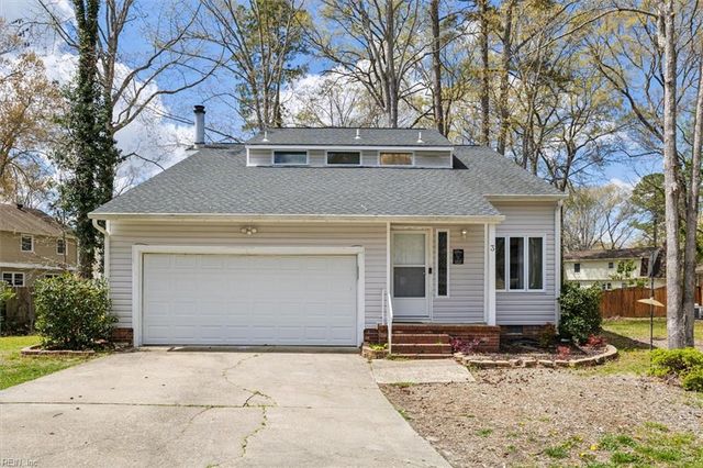 3 Artillery PL, Newport News, VA 23608
