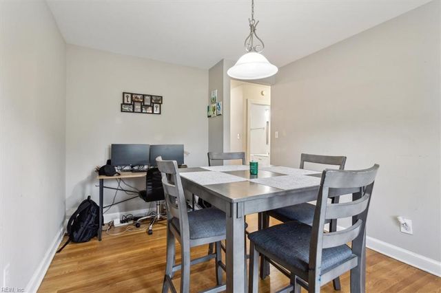 3 Artillery PL, Newport News, VA 23608