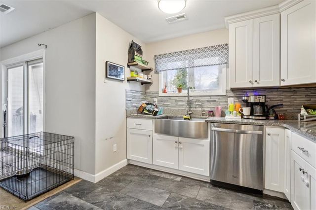 3 Artillery PL, Newport News, VA 23608