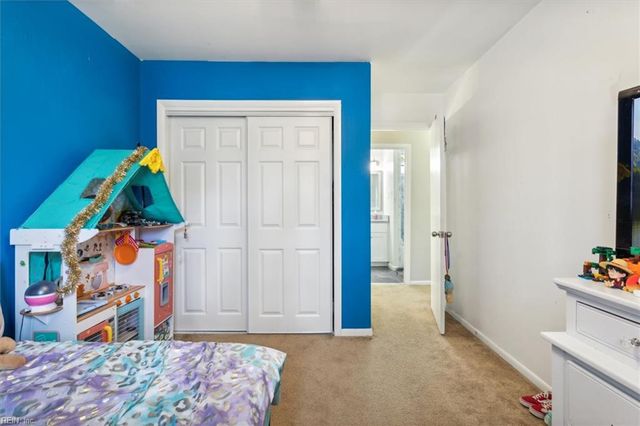 3 Artillery PL, Newport News, VA 23608