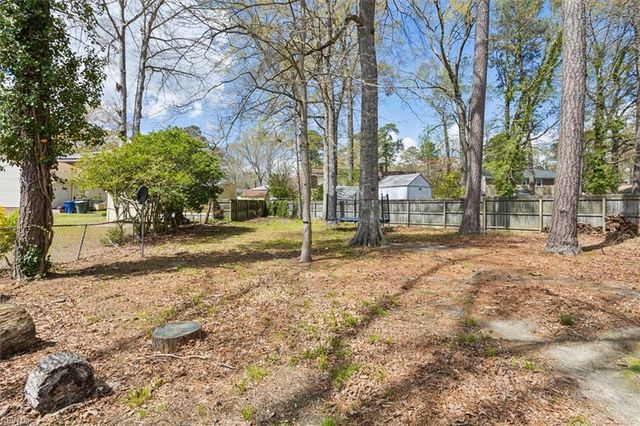 3 Artillery PL, Newport News, VA 23608