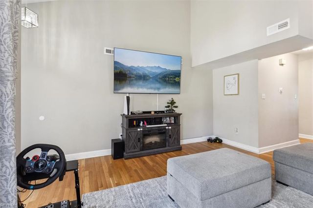 3 Artillery PL, Newport News, VA 23608