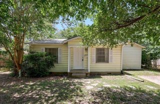 1703 Alegria RD, Austin, TX 78757