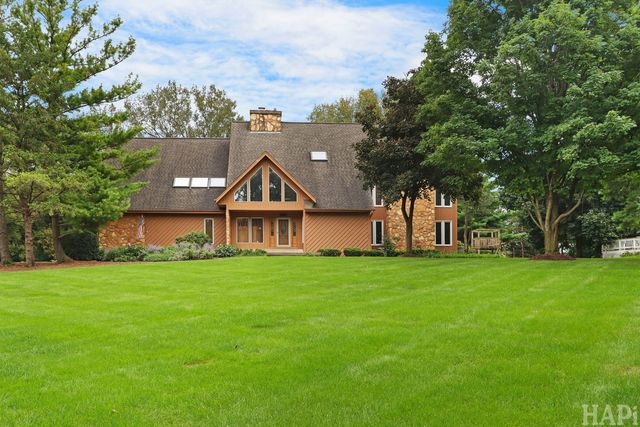 6423 Chickaloon Drive, Mchenry, IL 60050