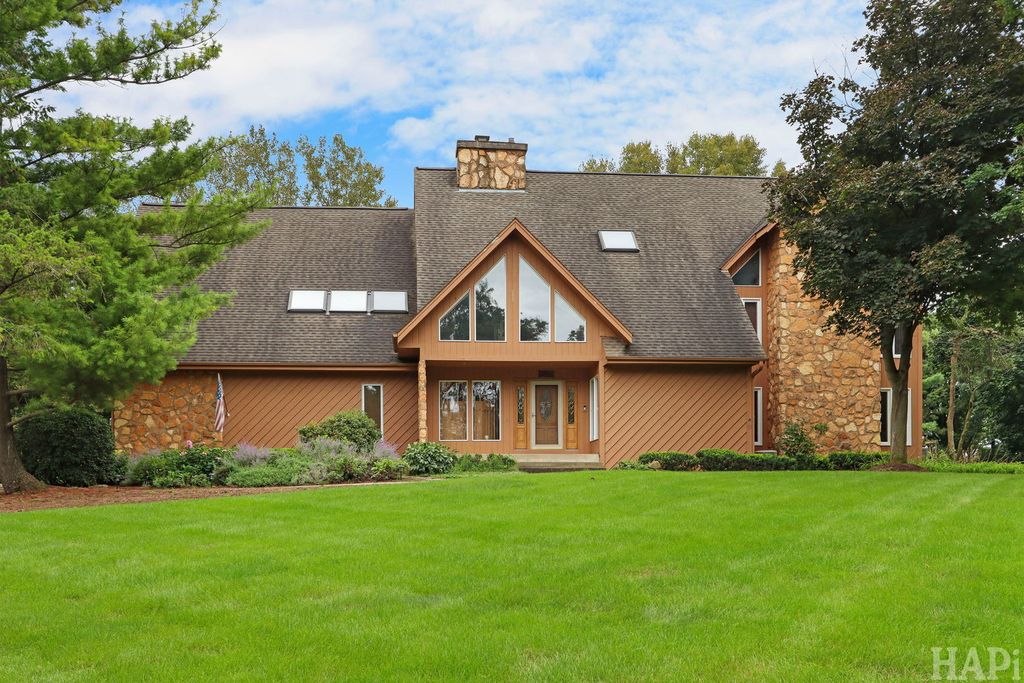 6423 Chickaloon Drive, Mchenry, IL 60050