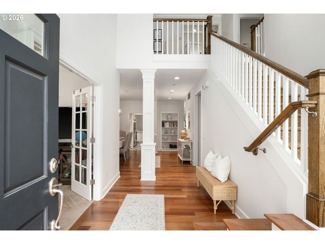 6437 Sw RALEIGHWOOD Ct, Portland, OR 97221