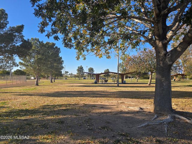 3303 S Lakeside Ridge Loop, Tucson, AZ 85730