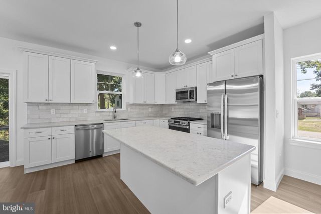 492 ELLIS AVE, Lawnside, NJ 08045