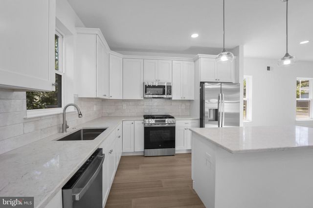 492 ELLIS AVE, Lawnside, NJ 08045